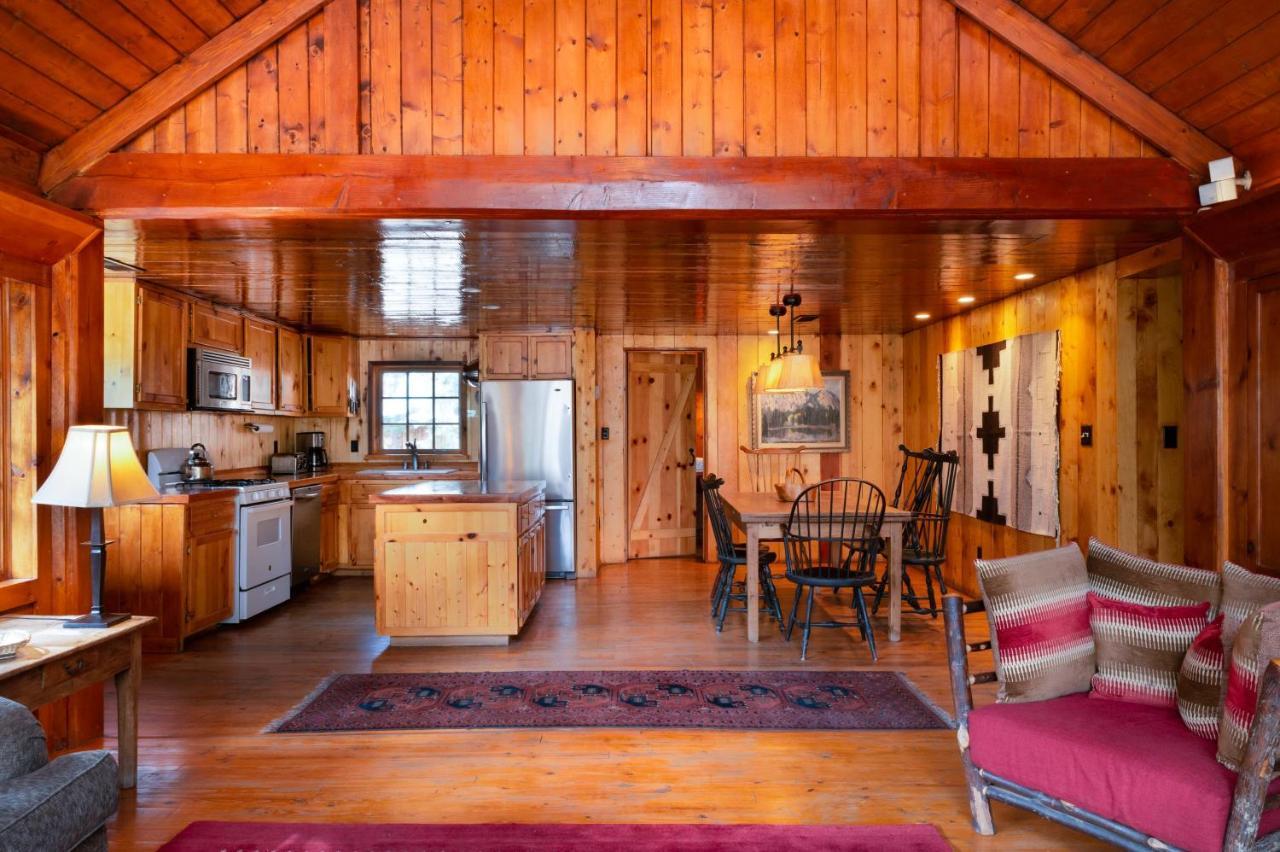 Corkins Lodge Chama Extérieur photo